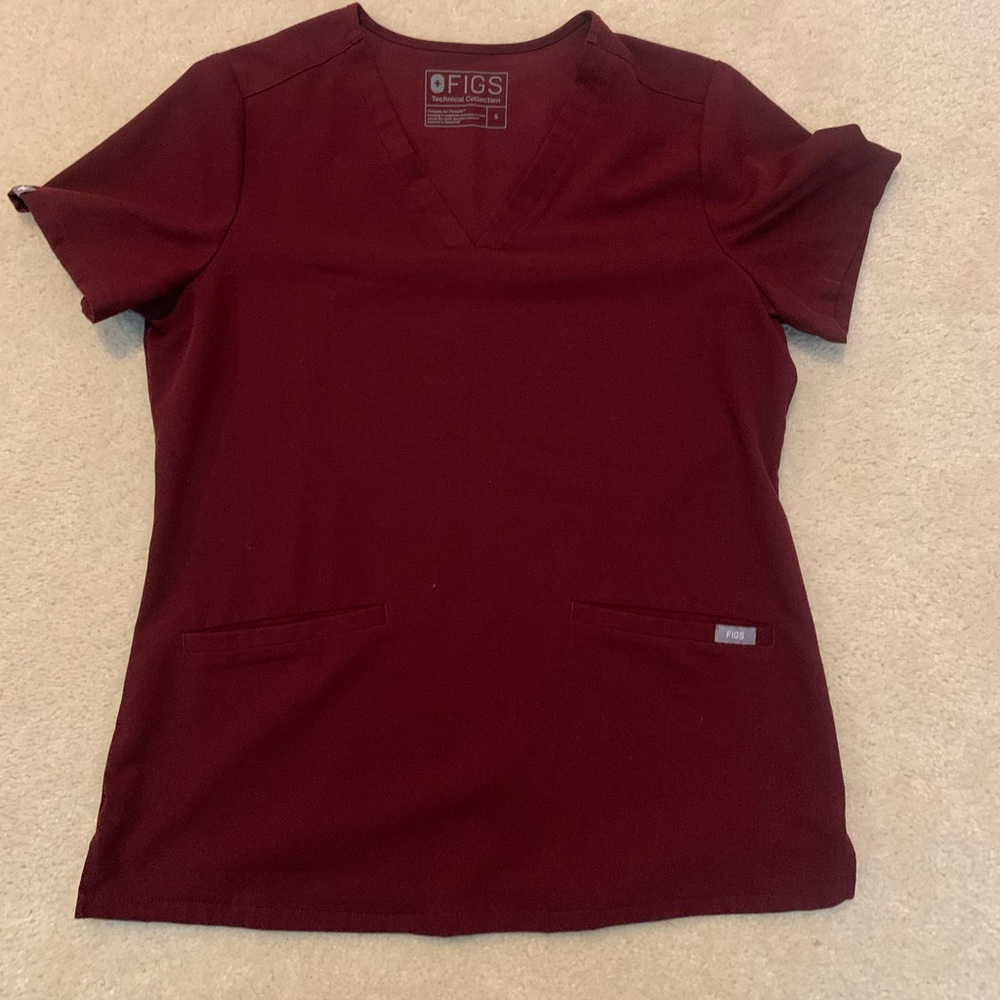 Figs casma scrub top